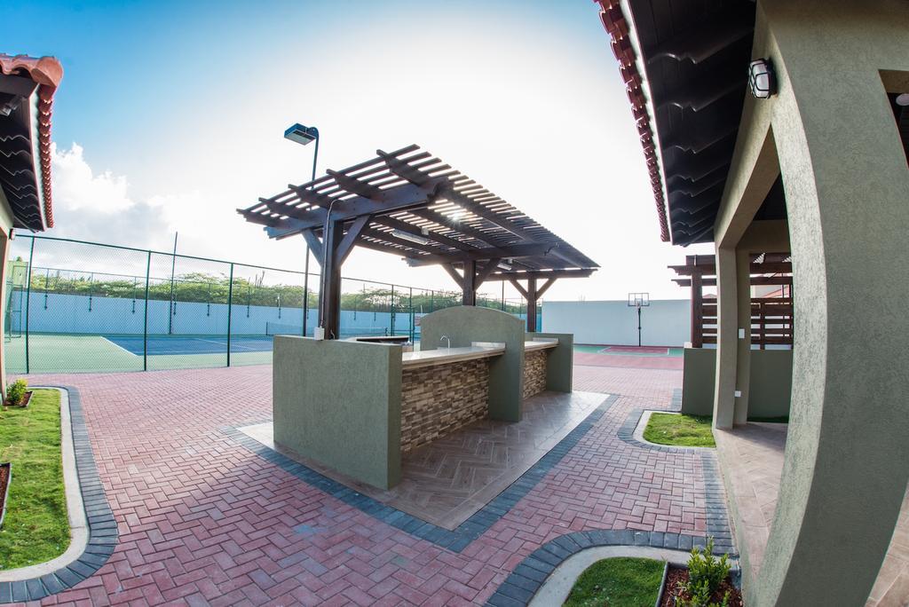 Palmaruba Condos Palm Beach Eksteriør bilde